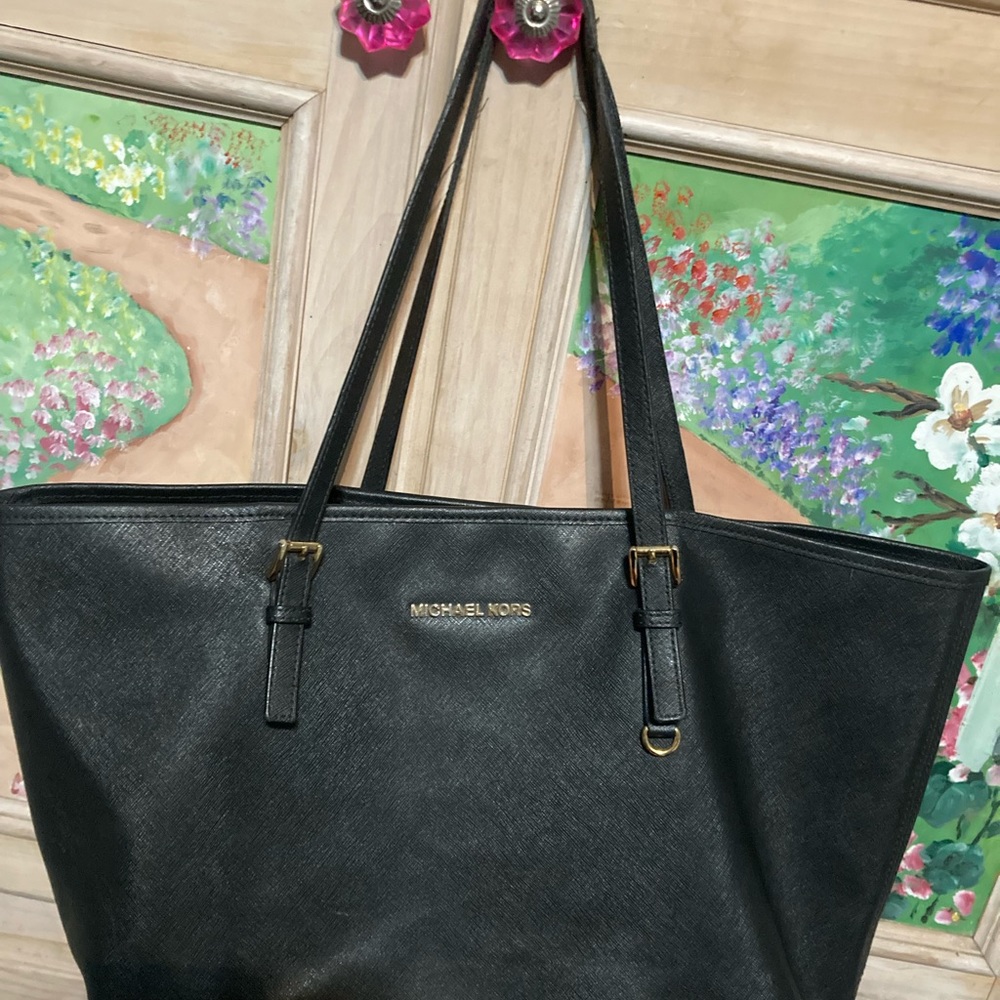 Micheal Kors Jet Setter Large Tote Black
